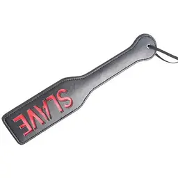 Ляскавка для BDSM з тисненням BITCH чорна з петлею на зап'ясті