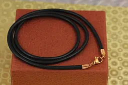 Шнурок каучук Xuping Jewelry 55 см 3 мм чорний