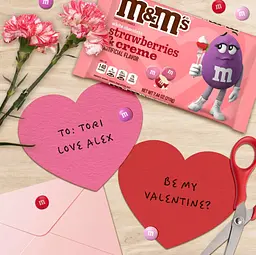 Драже M&M's White Chocolate Strawberries and Cream Valentine's Day 210г - мініатюра 4