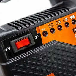 Зарядний пристрій автомобільного акумулятора Elegant Plus 6-12 V / 6 А (100430) - мініатюра 2
