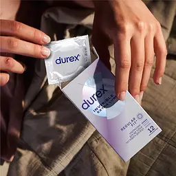 Презервативи латексні з силіконовою змазкою Durex Invisible Extra Lube, ультратонкі, з додатковою змазкою, 12 шт. (3121062) - мініатюра 6