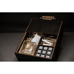 Подарунковий набір Whiskey Stones камені для віскі в дерев'яному пеналі №7 + декантер і 2 склянки Luna + щипці + мішечок - мініатюра 4