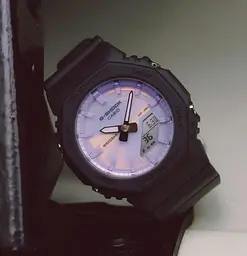 Годинник Casio GMA-P2100PC-1AER - мініатюра 2