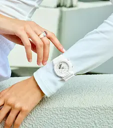 Годинник Casio GMA-P2100-7AER - мініатюра 4