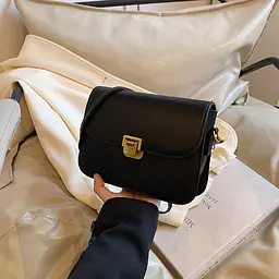 Каркасне кросбоді з клапаном на замку еко-шкіра Lilly P1-2806A чорне