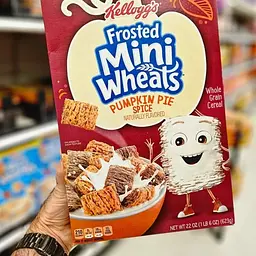 Пластівці Kellogg's Frosted Mini Wheats Pumpkin Pie Spice Cold Breakfast Cereal 623.7g - мініатюра 8