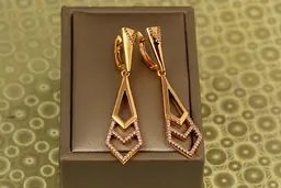 Сережки підвіски Хuping Jewelry вказівник 5,3 см золотисті - мініатюра 3