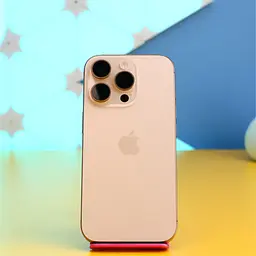 Смартфон Apple iPhone 16 Pro 256GB Desert Titanium (MYNK3) Б/У [175105]