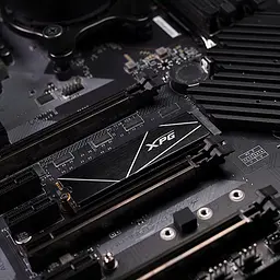 Накопичувач SSD M.2 ADATA GAMMIX S70 BLADE 1TB 2280 PCIe 4x4 NVMe 3D NAND Read/Write:7400/5500 MB/sec (AGAMMIXS70B-1T-CS) - мініатюра 5