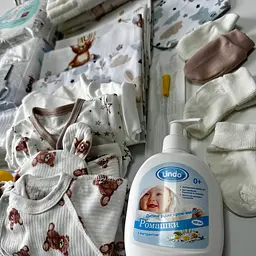 Набір для пологового будинку для новонародженого 33 предмети + прозора сумка в подарунок від ЕкоМама нейтральні кольори - мініатюра 4