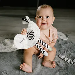 Іграшка-обіймашка BabyOno Маленька пташка з шурхотінням для малюків 26.5х27 см (2136278051) - мініатюра 2