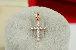 Хрестик Xuping Jewelry з камінням 2 см золотистий