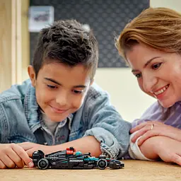 Конструктор LEGO Speed Champions Автомобіль для перегонів Mercedes-AMG F1 W15, 267 деталей (77244) - мініатюра 5