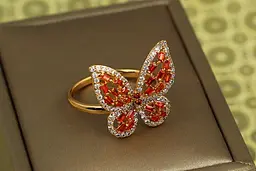 Кільце Xuping Jewelry великий метелик крила з камінням коралового кольору р 18 золотисте