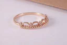 Каблучка з червоного золота з фіанітами 21.5 K-0052 - мініатюра 6