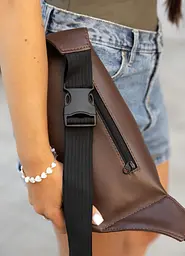 Жіноча сумка на пояс бананка Sambag Tirso Max шоколадна 38 × 17 × 6 см (80341020) - мініатюра 6