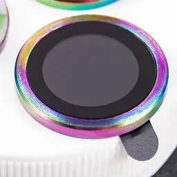 Захисне скло Metal Classic на камеру (у упак.) для Apple iPhone 16 (6.1) / 16 Plus (6.7) Бузковий / Rainbow - мініатюра 2
