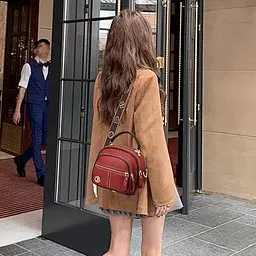 Сумка Italian Bags Clas 22х13х19 см Червоний - мініатюра 2