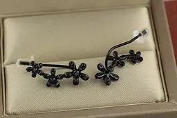 Сережки кафи Xuping Jewelry три квіточки 2 см з покриттям блек ган чорні - мініатюра 2