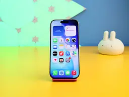 Смартфон Apple iPhone 16 Pro 256GB Desert Titanium (MYNK3) Б/В [171476] - мініатюра 2