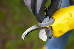 Ножиці садові - акумуляторний секатор Stanley FATMAX з АКБ та ЗП SFMCPP32M1 - мініатюра 7