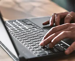 Ноутбук HP Victus 15-fa2019 15.6" FHD IPS AG Intel i7-13620H 16GB F1024GB NVD5050-8 DOS сірий - мініатюра 9