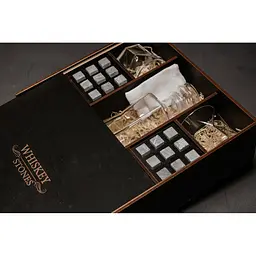 Подарунковий набір Whiskey Stones камені для віскі в дерев'яному пеналі №8 + декантер і 4 склянки Rocco Cassiopea + щипці + мішечок - мініатюра 3