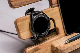 Настільний дерев'яний органайзер для гаджетів ecoWalnut 292x180x180 мм - мініатюра 6