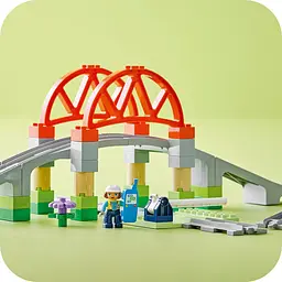 Конструктор LEGO DUPLO Додатковий набір. Залізничний міст і колії 42 деталі (10426) - мініатюра 7