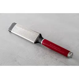 Тертка для спецій KitchenAid Coreline з чохлом червона (KAG321OHERE) - мініатюра 7