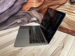 Ноутбук Apple MacBook Pro 13" 2018 A1989 i7-8559U/16/512 (C02ZG0LBLVDM) Б/в - мініатюра 3
