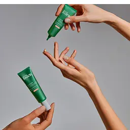 ВВ-крем для обличчя Babor Doctor Babor Clean Formance BB Cream SPF 20, відтінок 02 Medium, 40 мл - мініатюра 3