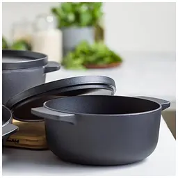 Каструля KitchenAid Matte Oven-to-table, чавунна з кришкою 3,3 л, чорна (CC004899-001) - мініатюра 3
