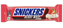 Шоколадний батончик Snickers Berry Whip зі смаком полуничного крему 40 г