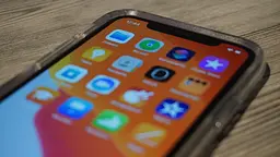 Чохол прозорий протиударний з антимікробним покриттям Speck Presidio Clear 129890-5085 для iPhone 11 Pro (5.8") - мініатюра 2