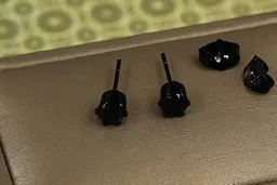 Сережки гвоздики Xuping Jewelry з каменем на шість кріплень 5 мм блек ган чорні - мініатюра 2