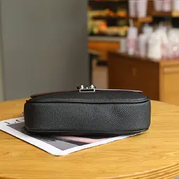 Жіноча компактна шкіряна сумочка Olivia Leather B24-W-5015A - мініатюра 4