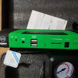 Пуско зарядне Power bank 50800 мА Пускове для авто в кейсі з Насосом - мініатюра 7