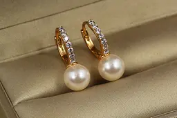 Сережки Xuping Jewelry юність з перлиною 2 см золотисті