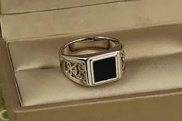 Печатка Xuping Jewelry чорний квадрат з завитками з боків р 20 срібляста