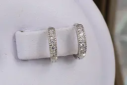 Сережки Xuping Jewelry дитячі доріжки з камінців 10 мм сріблясті - мініатюра 2