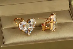 Сережки Xuping Jewelry Велике кришталеве серце 1,5 см золотисті - мініатюра 2