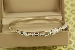 Браслет бэнгл Xuping Jewelry Грация металла 57 мм на руку от 16 см до 18 см серебристый - миниатюра 2