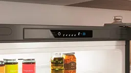 Холодильник з нижньою морозилкою Indesit INFC8TI22X (INFC8TI22X) - мініатюра 4