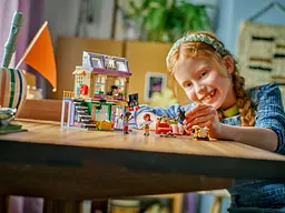 Конструктор LEGO Friends Музична крамниця і квартира 483 деталі (42653) - мініатюра 14