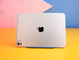 Планшет Apple iPad Pro 11 (2025) 12/256GB Wi-Fi Silver (MDWL4) Б/В - мініатюра 6