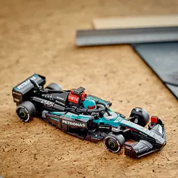 Конструктор LEGO Speed Champions Автомобіль для перегонів Mercedes-AMG F1 W15, 267 деталей (77244) - мініатюра 4