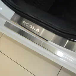 Накладки на пороги для Skoda Skala 2019- Нержавіюча сталь із загином та Логотипом 4 шт (Premium P-SK18) - мініатюра 3