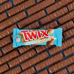 Шоколадний батончик Twix Salted Caramel 46 г - мініатюра 4