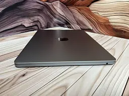 Ноутбук Apple MacBook Air 13.6" 2022 M2/24/512 (WY04J3CTXY) Б/в - мініатюра 5